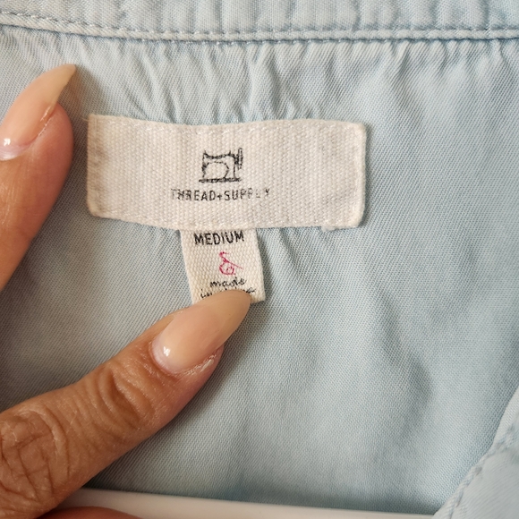 Thread & Supply Sky Blue Button Down Shirt Size M - Picture 2 of 4